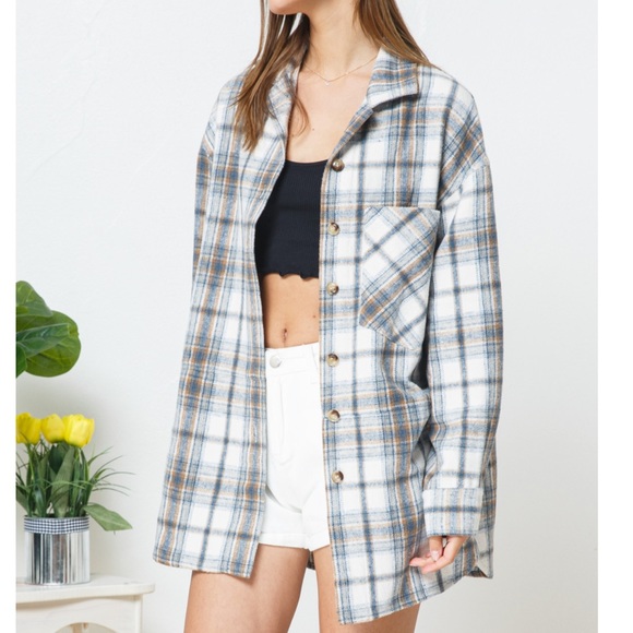 Blue B Collection | Tops | One Left New Oversized Brush Button Up Plaid ...